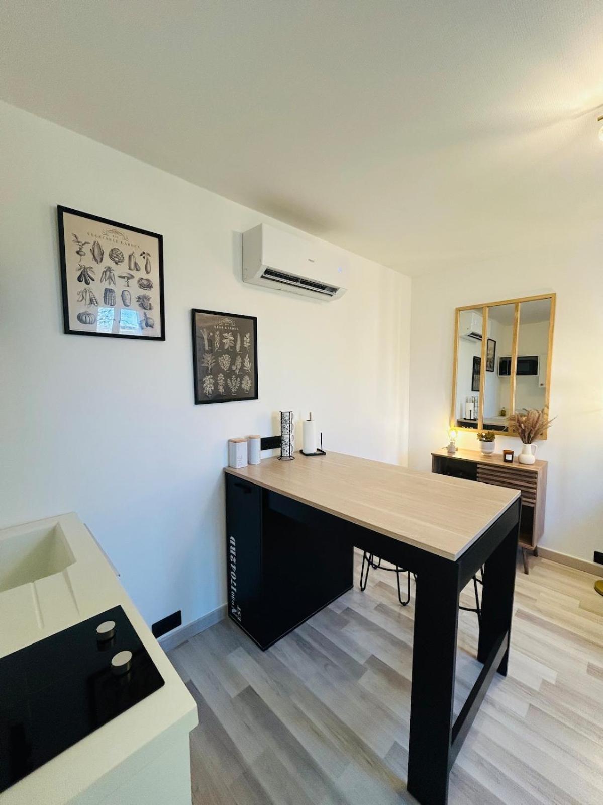 Appartement Charmant Proche Gare Тур Экстерьер фото